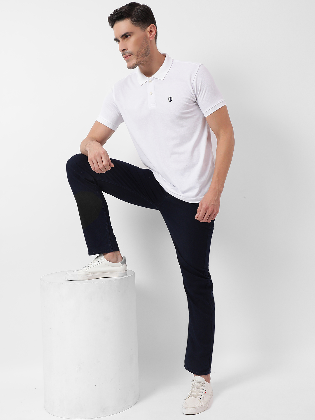 Numero Uno Men Solid Dark Blue Jeans